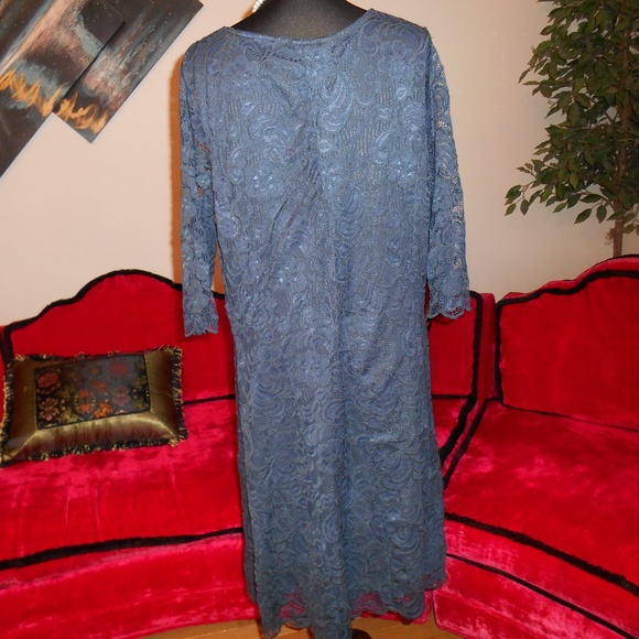 JANAROSE NEW GRAY FLORAL LACE SCALLOP DRESS - Picture 7 of 8